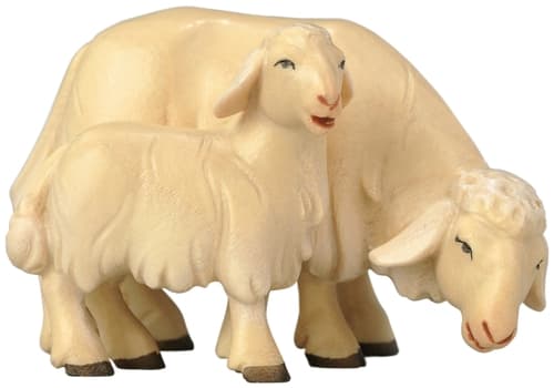 Schaf grasend mit Lamm