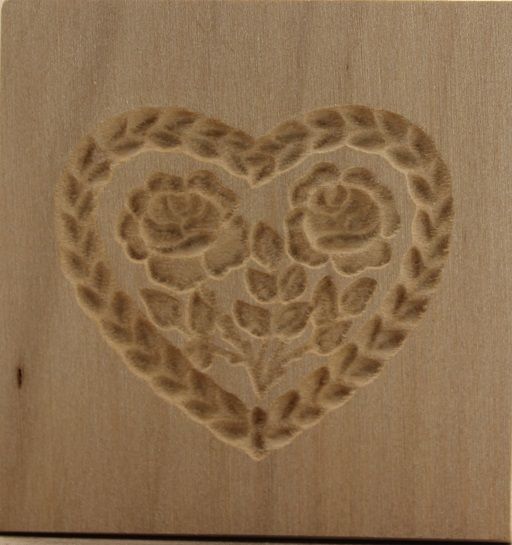 3175_5,5x5,5_Rosenblüten im Herz_Pflanzen und Früchte