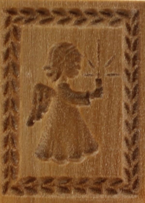 1102_3,0x4,0_Engel mit Kerze rechts klein_Weihnachten 1102_3,0x4,0_Engel mit Kerze rechts klein_Weihnachten