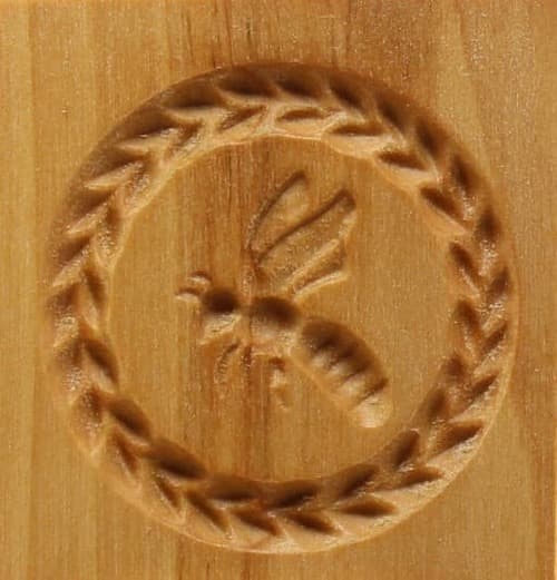 Biene im Flug - Springerle Model aus Birnbaumholz Biene im Flug - Springerle Model aus Birnbaumholz